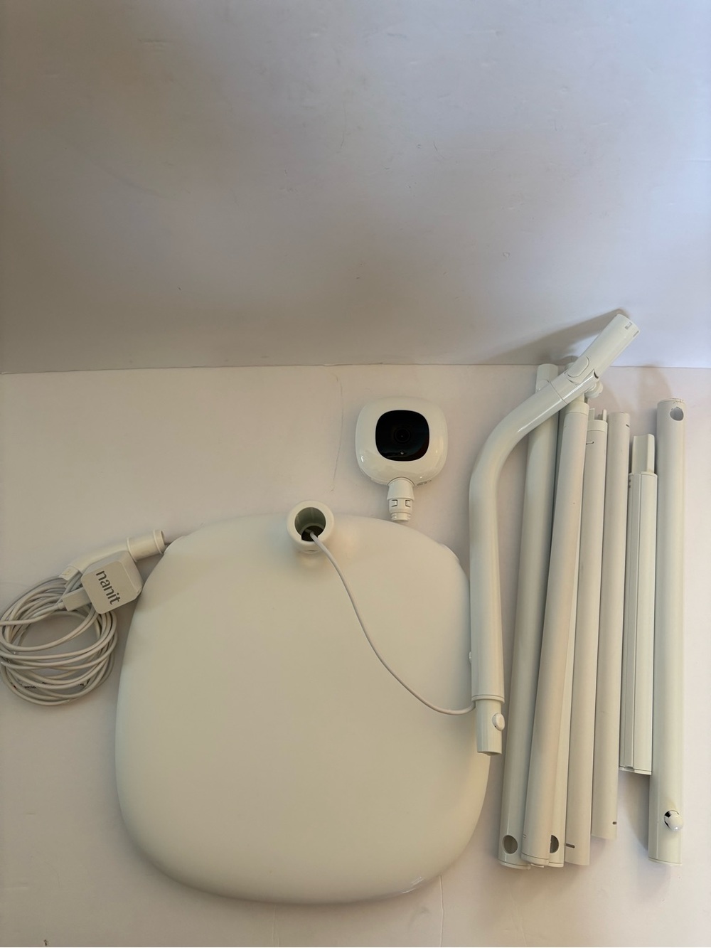 Nanit Pro Smart Baby Monitor N302 two-way audio camera set With A Stand Working